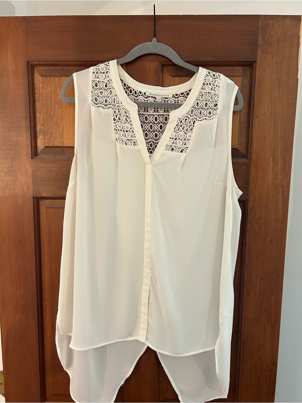 Daniel Rainn Cream Sleeveless Lace-Yoke V-Neck Blouse